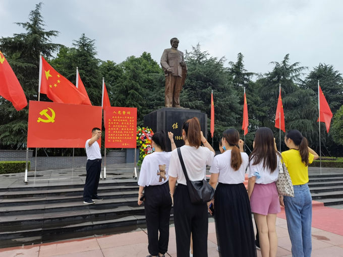 岳阳-党员活动日03.jpg